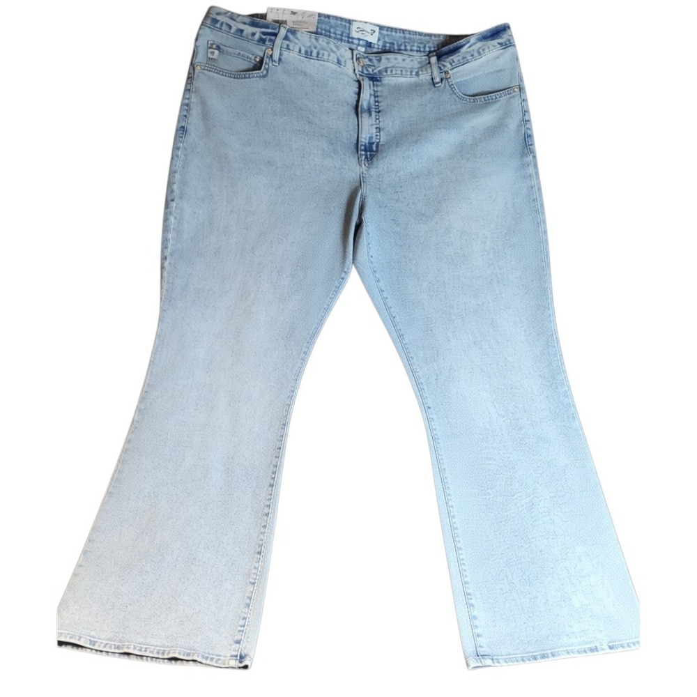 Seven7 Women's Plus Bootcut Jean Size 22W Light Wash NWT